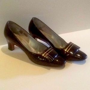 Vintage Amano Bootier Black Patent Pumps